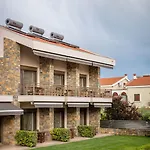 Royalty Seaside Hotel 3*