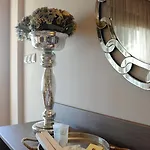 Royalty Seaside Hotel Nikiti (Sithonia)