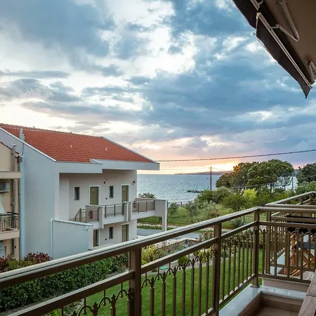 Ξενοδοχείο Royalty Seaside