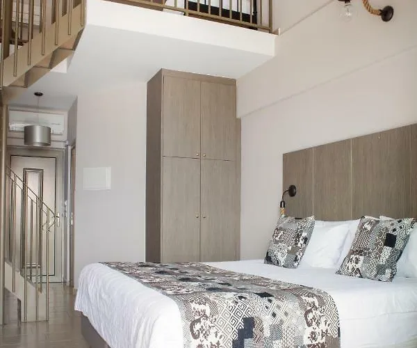 Royalty Seaside מלון 3*