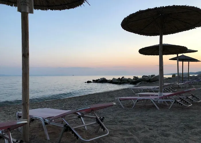 Royalty Seaside מלון