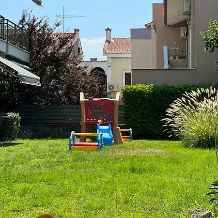 فندق Royalty Seaside نيكيتي