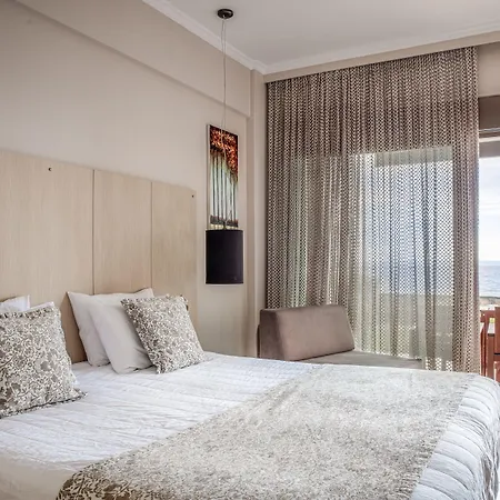 Royalty Seaside Hotel 3*