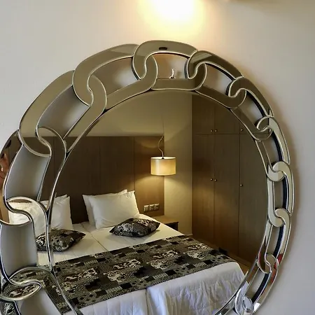 فندق Royalty Seaside 3*