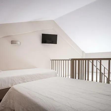 فندق Royalty Seaside