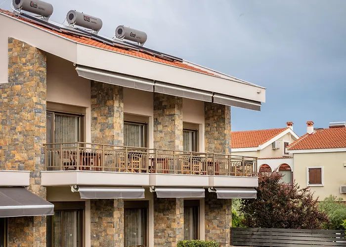 Royalty Seaside Hotel 3*