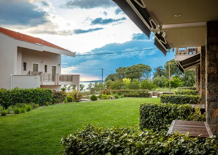 Royalty Seaside 3* Nikiti (Sithonia)